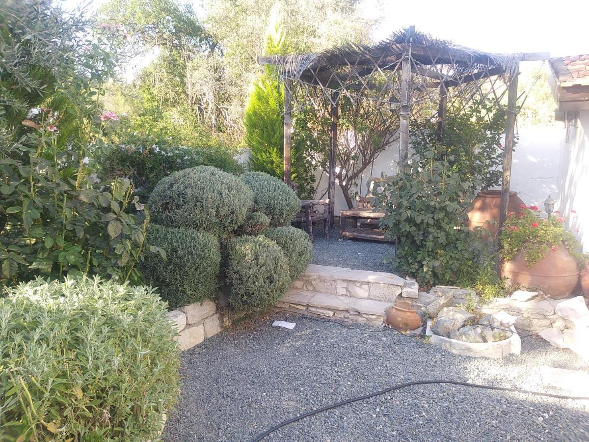 The Spidaki Hotel Lania Exterior foto